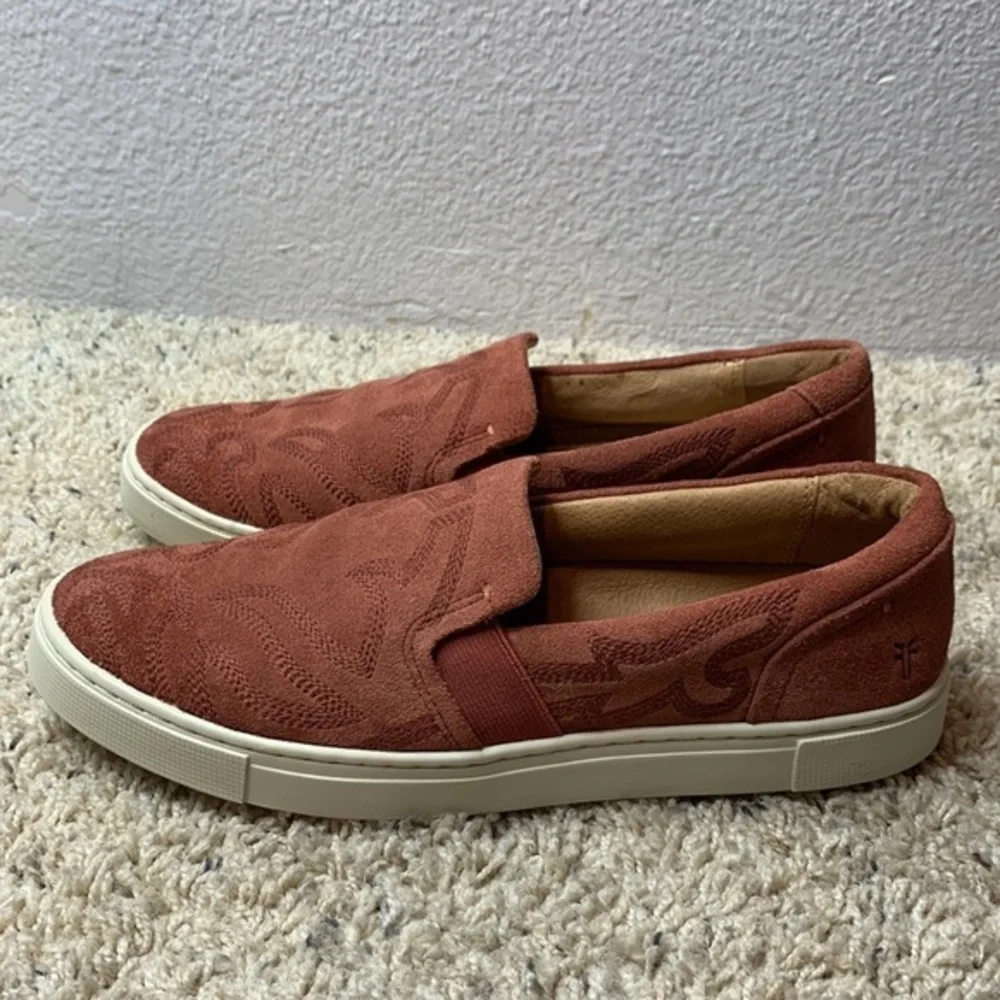 Frye Women's Ivy Primrose Slip on Sneaker sz 7.5